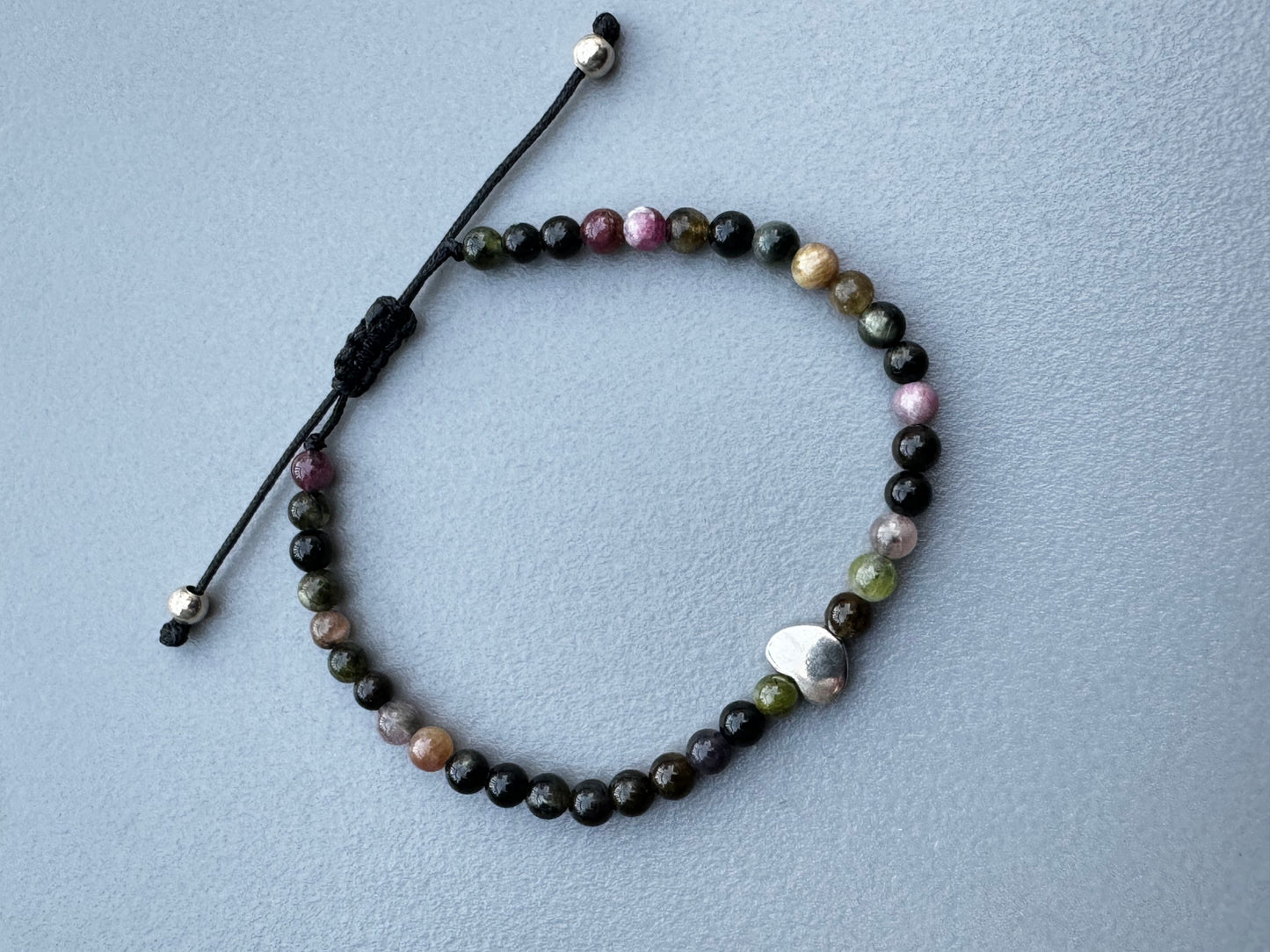 Pulsera “Trini” Corazón Plata con Turmalina colores