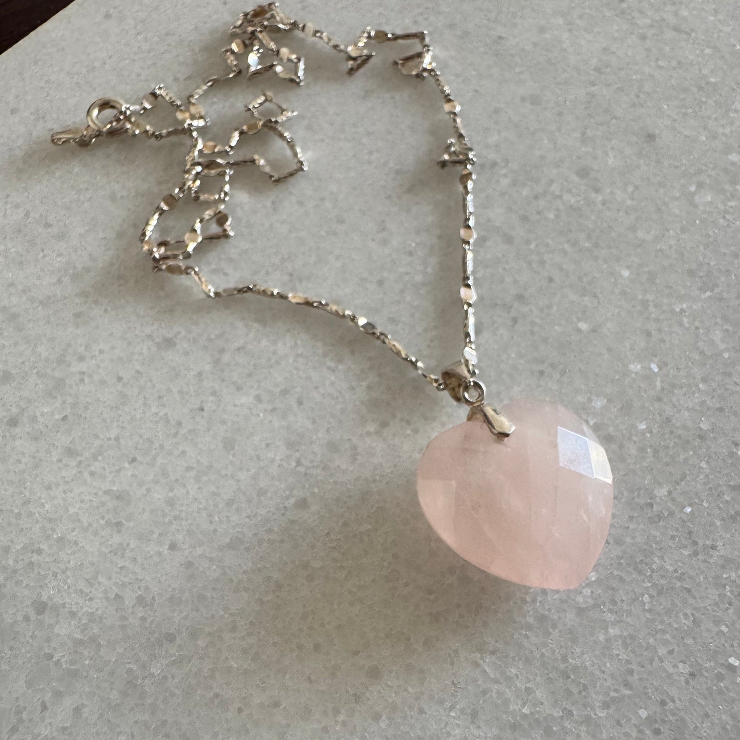 Collar Corazón Cuarzo Rosa Amor