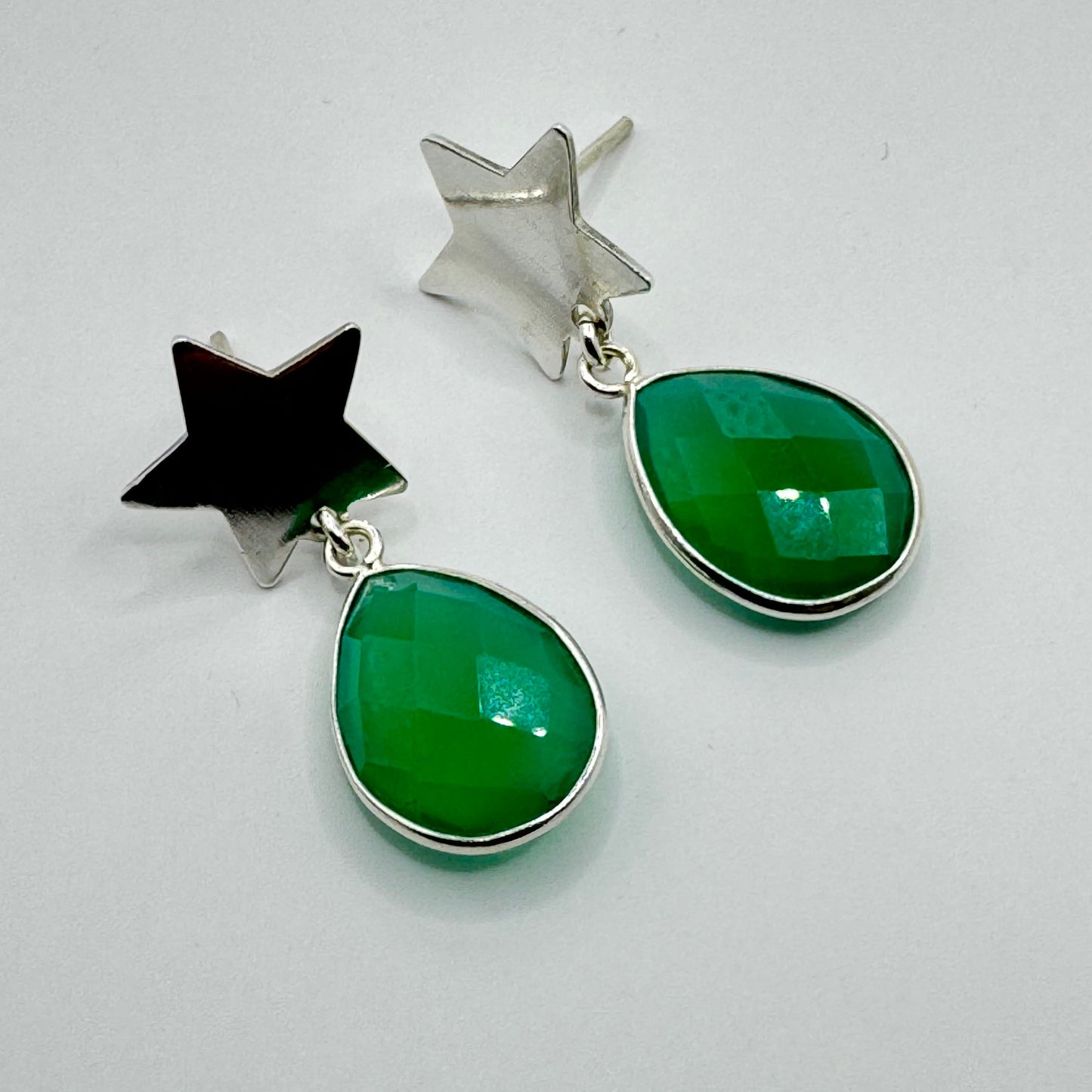 Aros de Estrella de Plata con piedra natural verde Aventurina