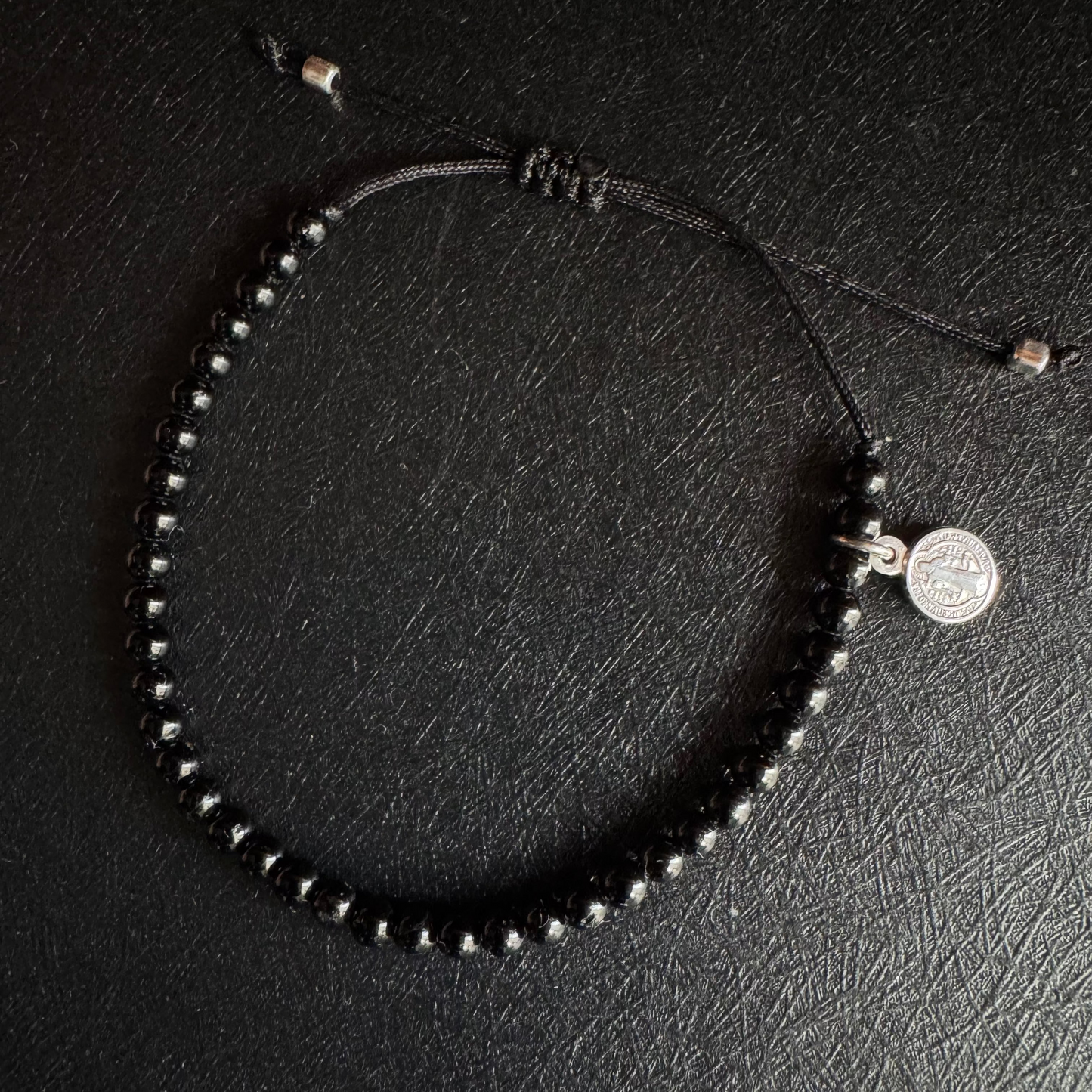 Pulsera Turmalina con San Benito Plata