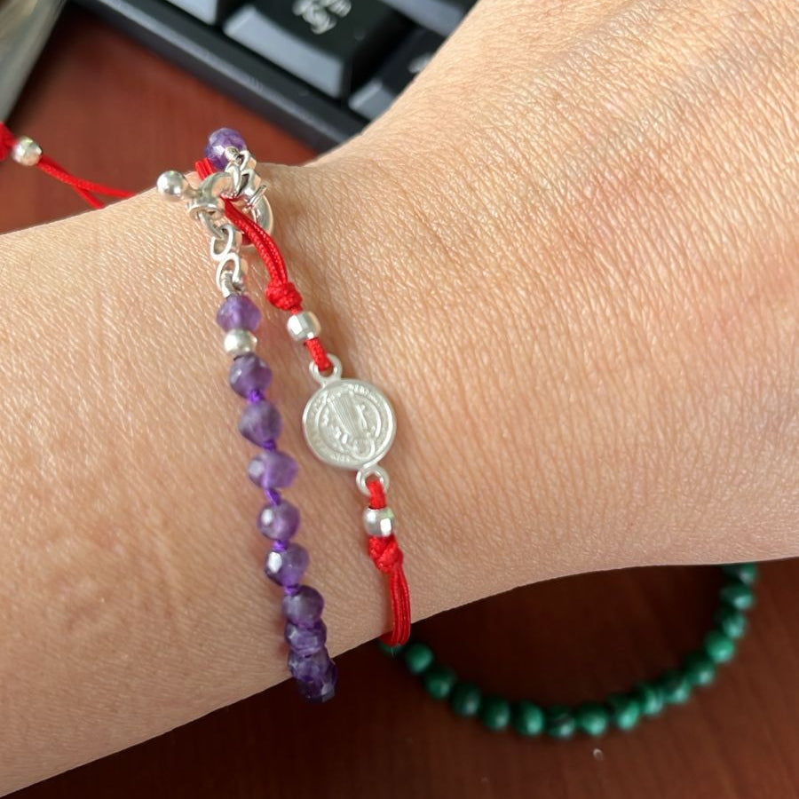 Pulsera San Benito de Plata pequeña ajustable
