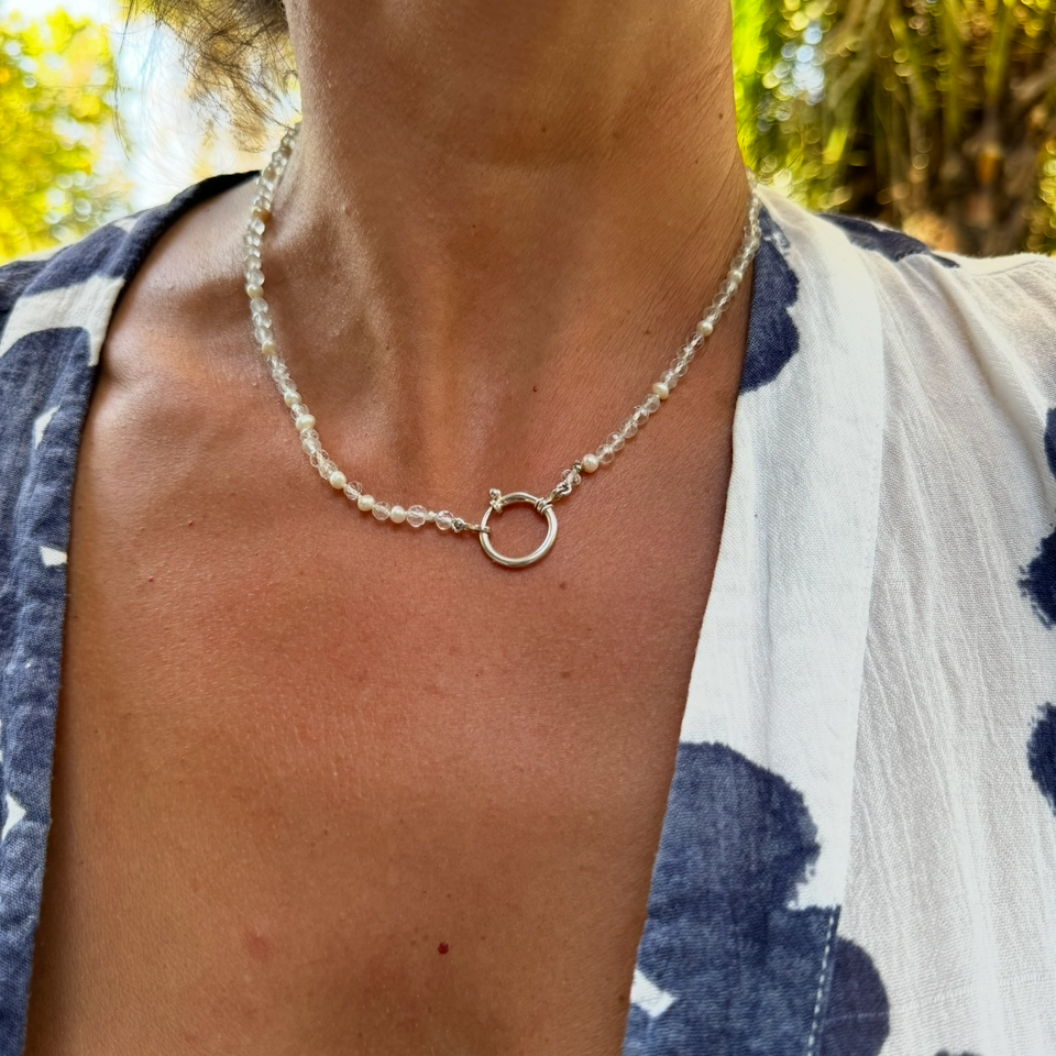 Collar Cuarzo con Perlitas Naturales Plata