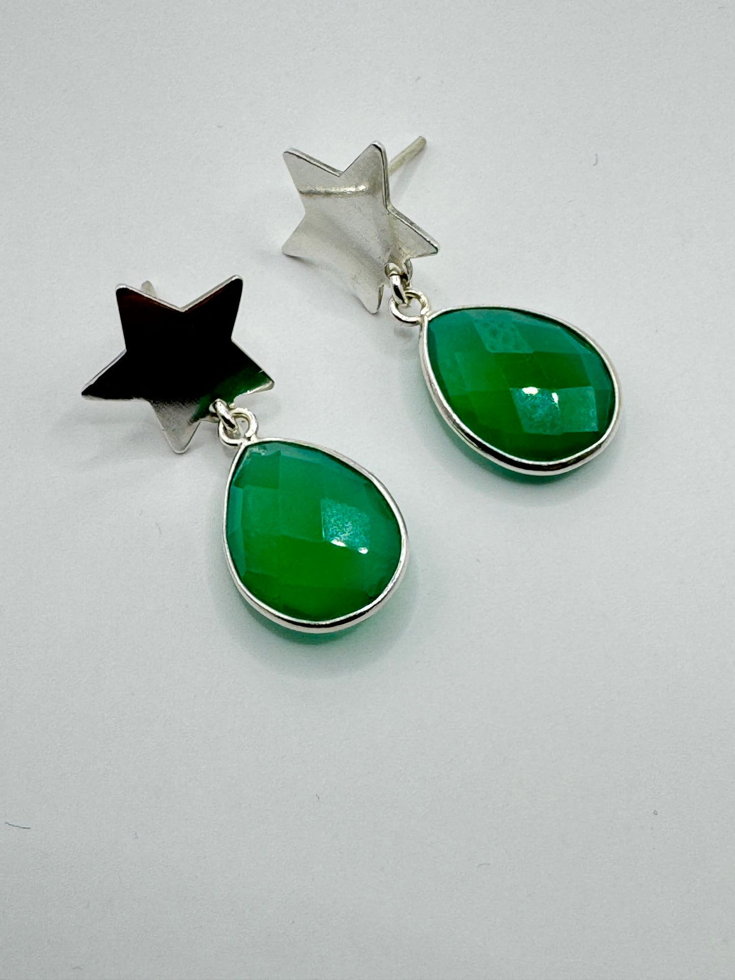 Aros de Estrella de Plata con piedra natural verde Aventurina