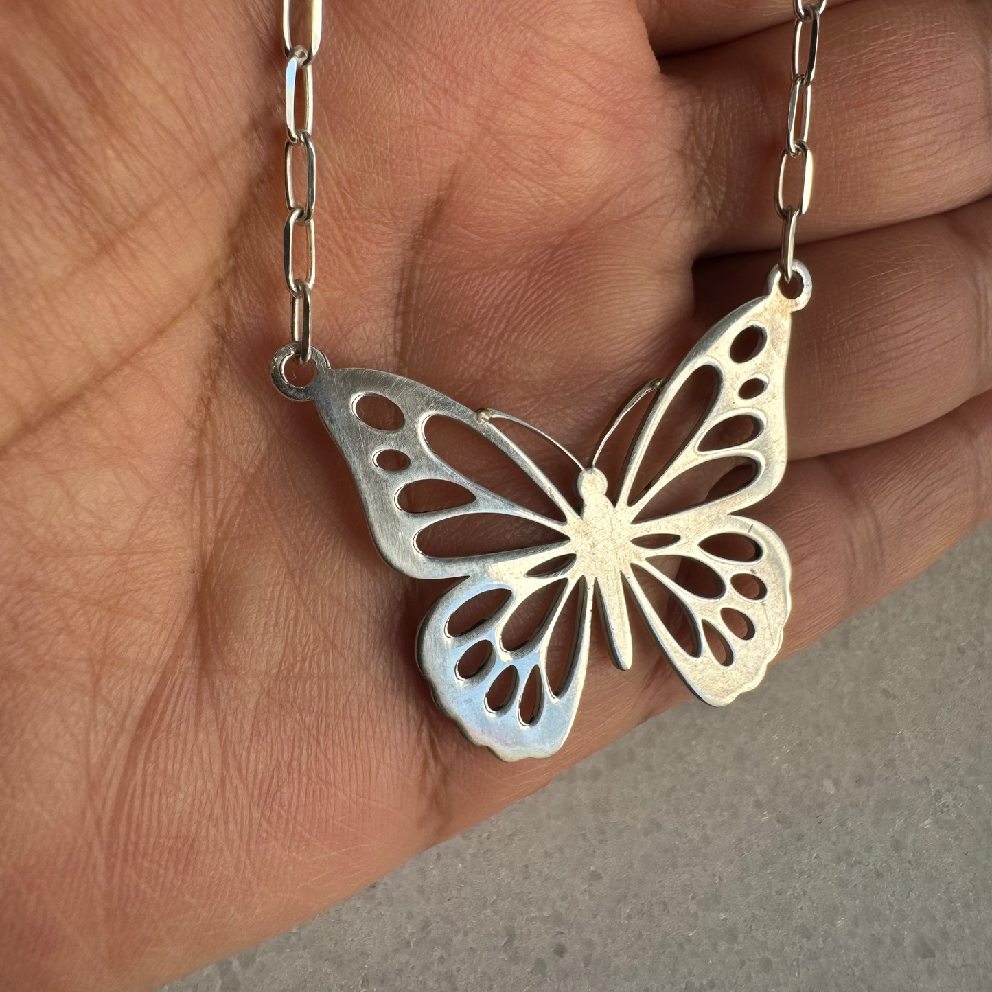 Collar Mariposa de Plata