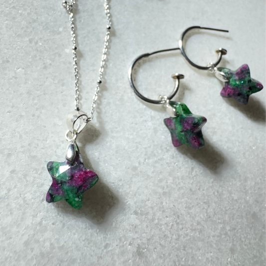 Set Cadenita y Argollas Estrellitas piedra Zoisita Rubi
